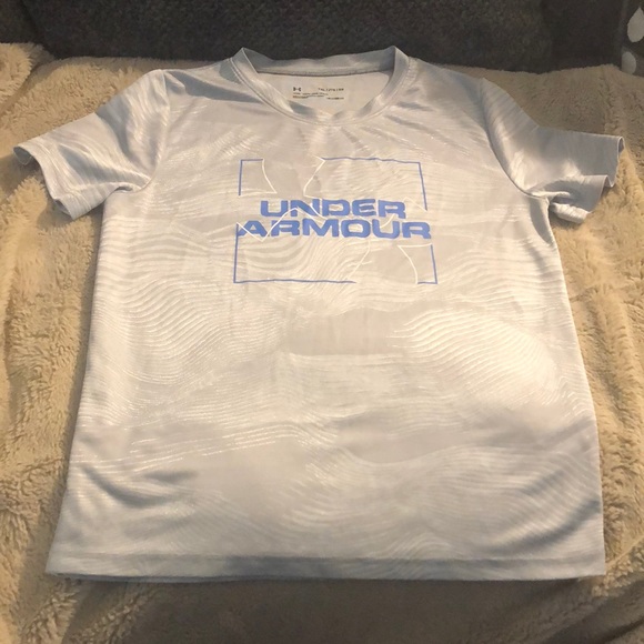 Under Armour Other - 🎉 4 for $20 Under Armour Heatgear Tee, youth XL